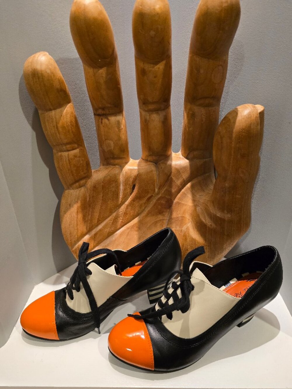 Lola Ramona Retro Oxford Colorblock Heels - Orange Black Cream - Size 40 (Facto